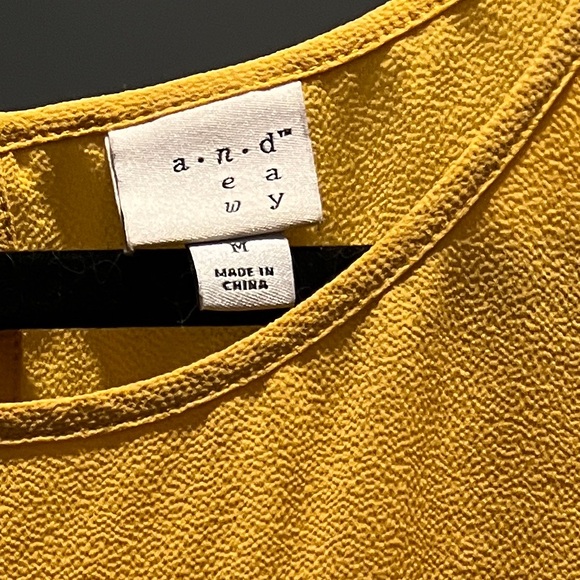 A New Day mustard yellow long sleeve blouse lace accent M - Picture 9 of 9